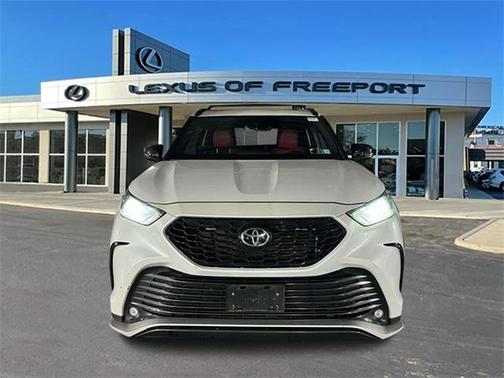 2022 Toyota Highlander XSE