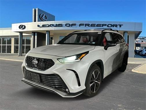 2022 Toyota Highlander XSE