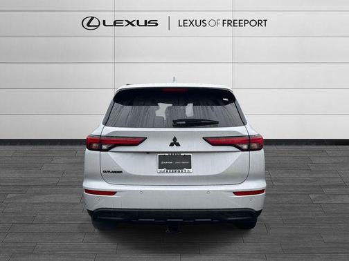 2022 Mitsubishi Outlander ES 2.5 S-AWC