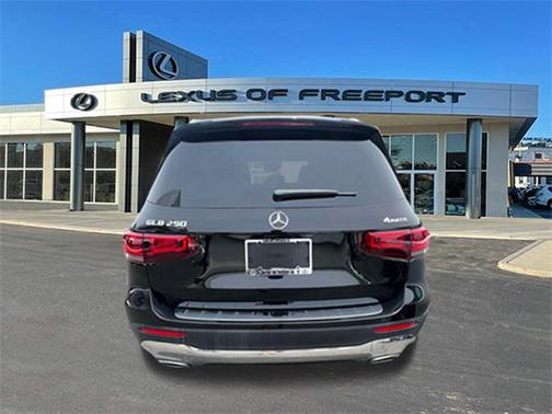 2022 Mercedes-Benz GLB 250 4MATIC