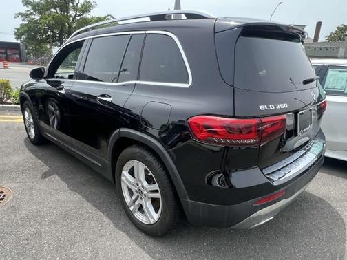 2022 Mercedes-Benz GLB 250 Base 4MATIC