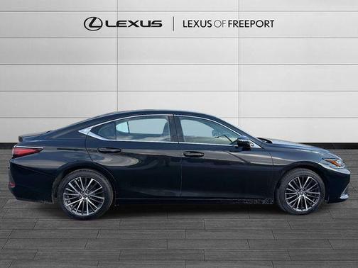 2023 Lexus ES 350 Base