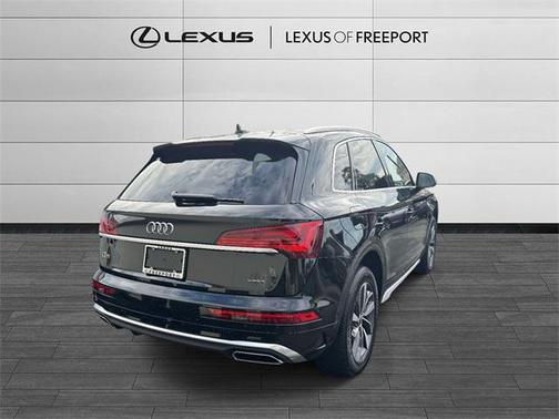 2023 Audi Q5 45 S line Prestige