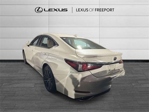 2023 Lexus ES 350 Base