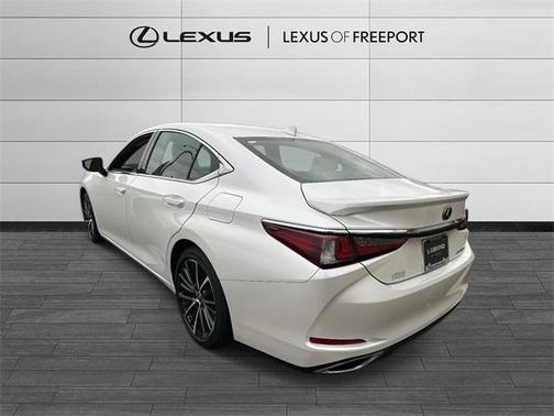 2023 Lexus ES 350 Base