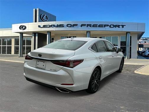 2024 Lexus ES 350 350