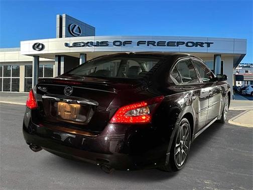 2010 Nissan Maxima SV