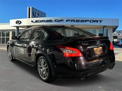2010 Nissan Maxima SV
