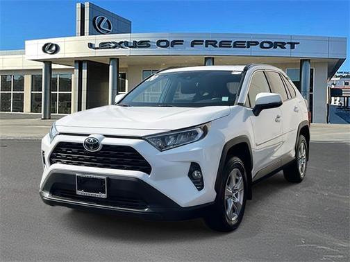 2020 Toyota RAV4 XLE