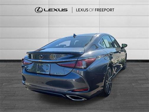 2022 Lexus ES 350 Base