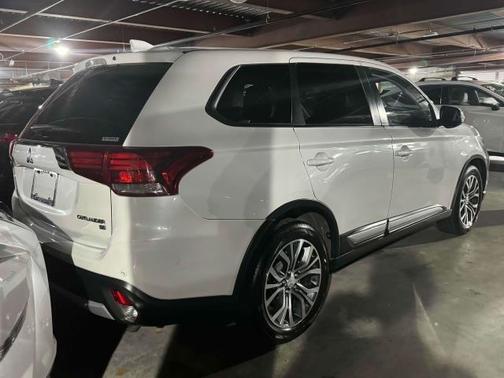 2017 Mitsubishi Outlander SE