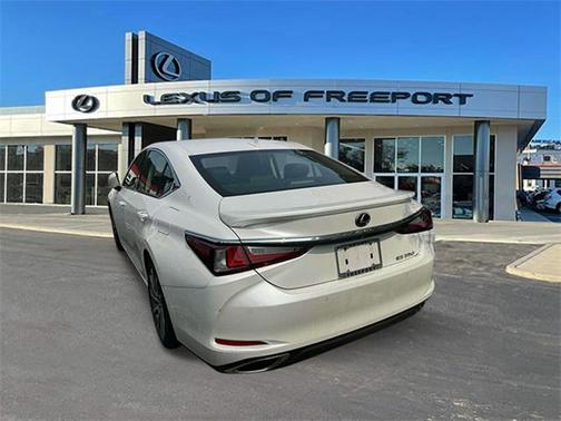 2021 Lexus ES 350 Base