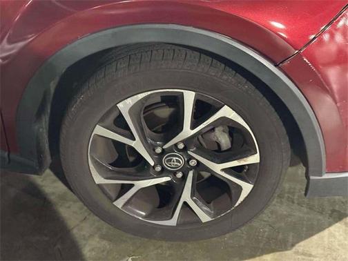 2019 Toyota C-HR XLE