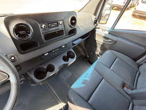 2019 Mercedes-Benz Sprinter 1500 Standard Roof I4
