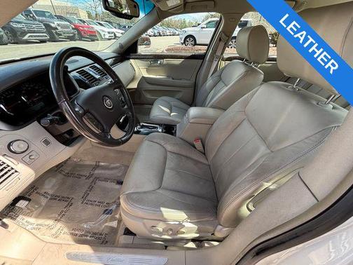 2011 Cadillac DTS Base