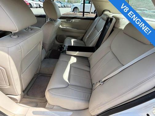 2011 Cadillac DTS Base