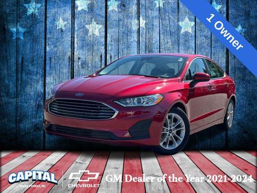 2020 Ford Fusion SE