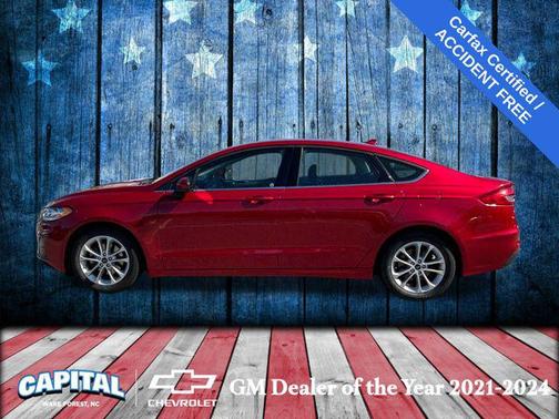 2020 Ford Fusion SE