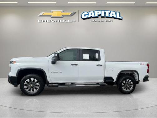 Summit White 2024 Chevrolet Silverado 2500 Custom