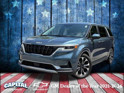 2024 Kia Carnival EX