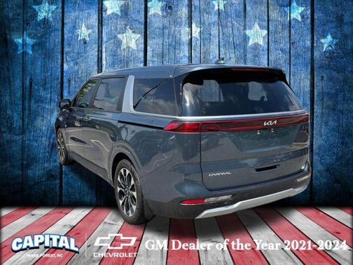 2024 Kia Carnival EX