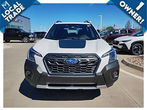 Crystal White Pearl 2023 Subaru Forester WILDERNESS