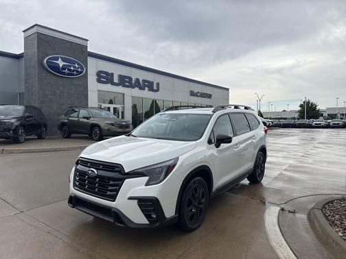 Crystal White Pearl 2023 Subaru Ascent Onyx Edition