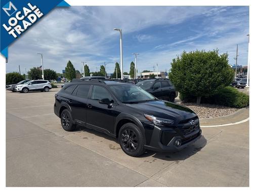 Crystal Black Silica 2025 Subaru Outback Onyx Edition