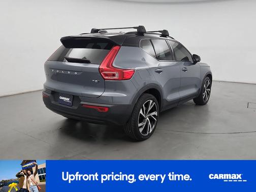 2021 Volvo XC40 T5 R-Design