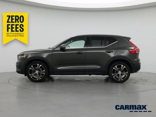 Green 2019 Volvo XC40 T5 Inscription