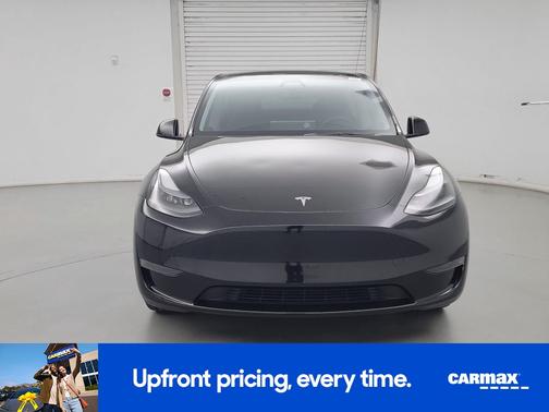 Black 2025 Tesla Model Y Long Range