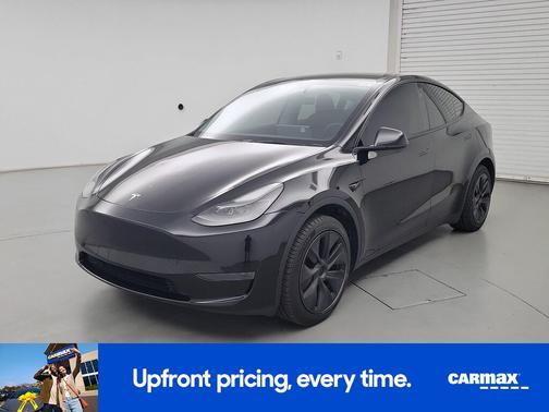 Black 2025 Tesla Model Y Long Range