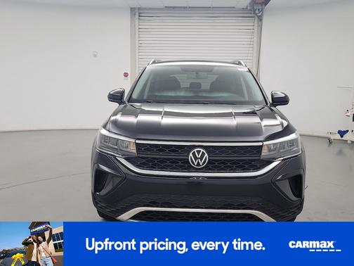 Black 2022 Volkswagen Taos SE