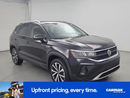 Black 2022 Volkswagen Taos SE