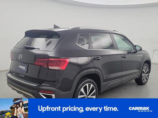 Black 2022 Volkswagen Taos SE