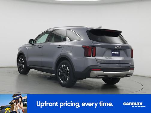 Gray 2024 Kia Sorento S