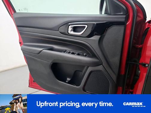 Red 2022 Jeep Compass Red Edition