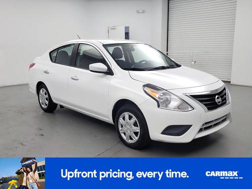 White 2016 Nissan Versa SV