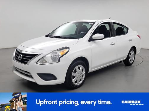 White 2016 Nissan Versa SV