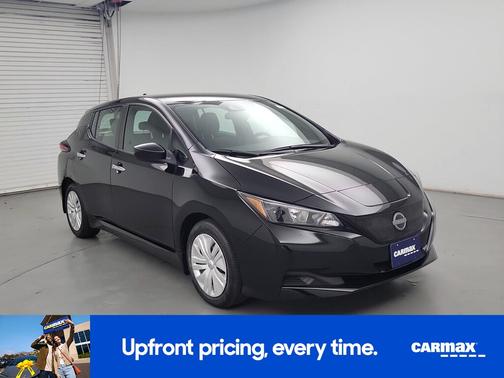Black 2025 Nissan Leaf S