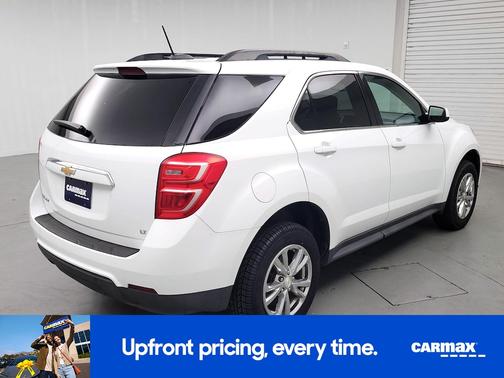 White 2017 Chevrolet Equinox LT