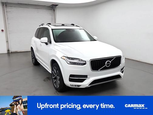 2019 Volvo XC90 T6 Momentum