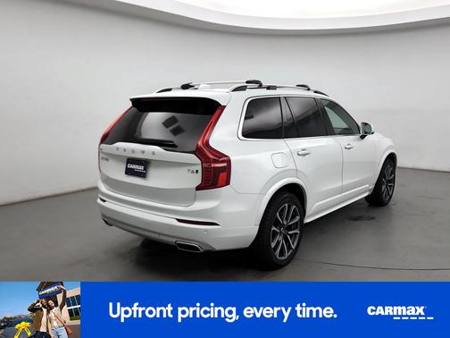 2019 Volvo XC90 T6 Momentum