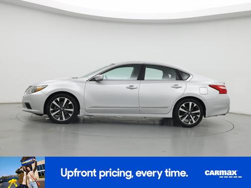 Silver 2016 Nissan Altima SR