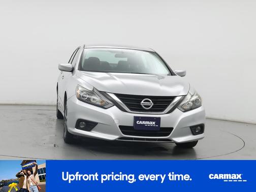 Silver 2016 Nissan Altima SR