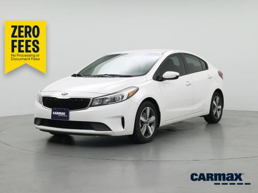 White 2018 Kia Forte LX