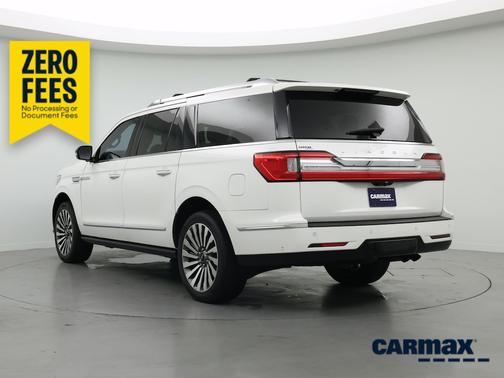 White 2021 Lincoln Navigator L Reserve