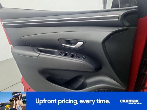 Red 2023 Hyundai TUCSON SEL