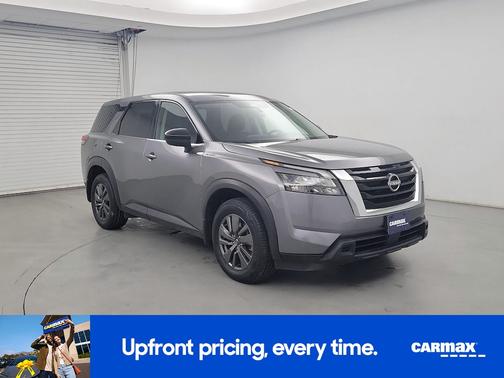 2024 Nissan Pathfinder S