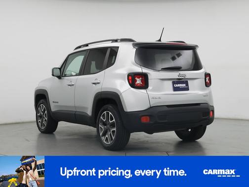 Silver 2017 Jeep Renegade Latitude
